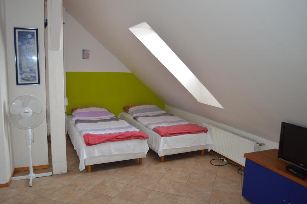 V Tunich Hostal Praga